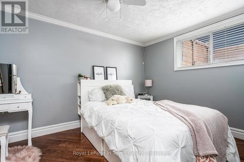 8 Tiny Beaches Road S, Tiny, ON - Indoor Photo Showing Bedroom