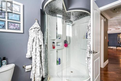 8 Tiny Beaches Road S, Tiny, ON - Indoor Photo Showing Bathroom