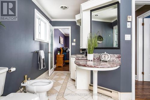 8 Tiny Beaches Road S, Tiny, ON - Indoor Photo Showing Bathroom