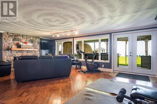 8 Tiny Beaches Road S, Tiny, ON - Indoor With Fireplace