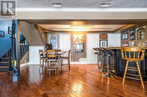 8 Tiny Beaches Road S, Tiny, ON - Indoor Photo Showing Dining Room