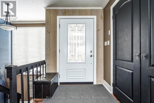 8 Tiny Beaches Road S, Tiny, ON - Indoor Photo Showing Other Room