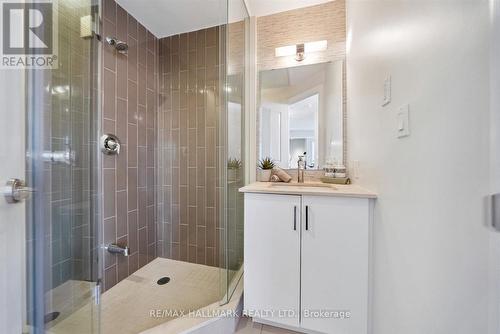 311 - 68 Main Street N, Markham, ON - Indoor Photo Showing Bathroom