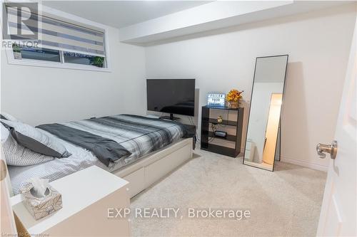 20B - 85 Mullin Drive, Guelph, ON - Indoor Photo Showing Bedroom