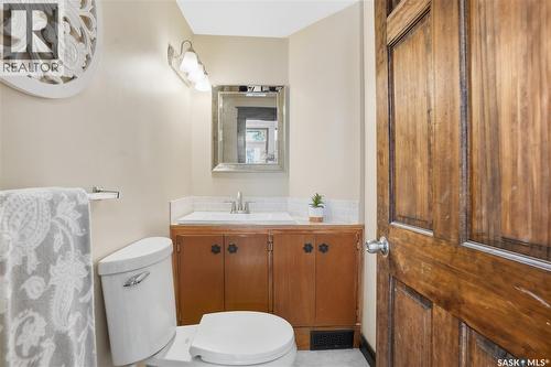 2807 Assiniboine Avenue, Regina, SK - Indoor Photo Showing Bathroom