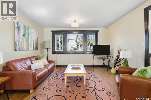 2807 Assiniboine Avenue, Regina, SK - Indoor