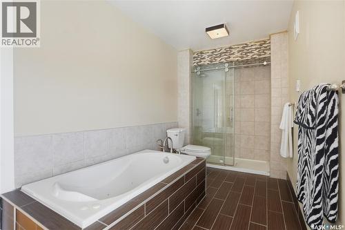 2807 Assiniboine Avenue, Regina, SK - Indoor Photo Showing Bathroom
