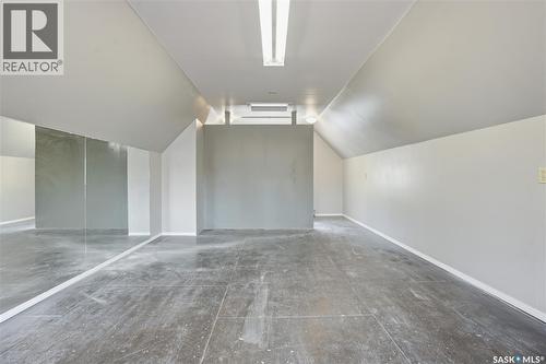 2807 Assiniboine Avenue, Regina, SK - Indoor Photo Showing Other Room