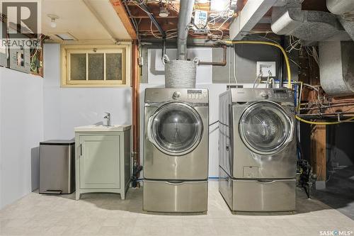 2807 Assiniboine Avenue, Regina, SK - Indoor Photo Showing Laundry Room