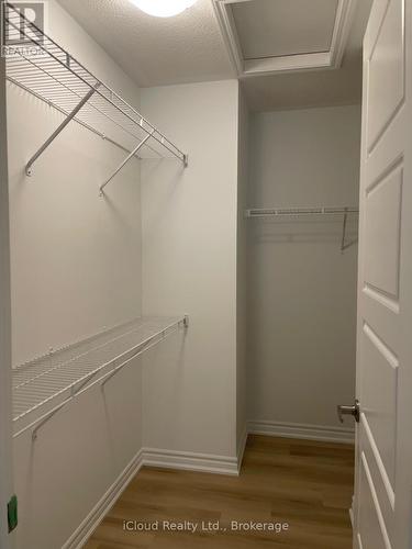 4 Vinewood Crescent, Barrie, ON - Indoor With Storage