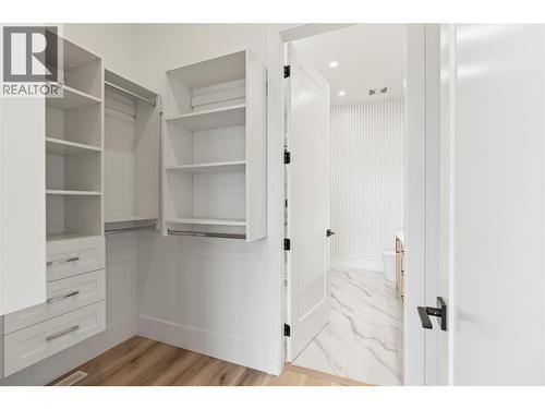 8948 Tavistock Road, Vernon, BC - Indoor