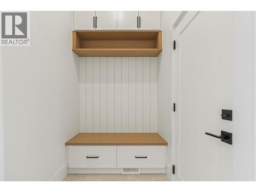 8948 Tavistock Road, Vernon, BC - Indoor Photo Showing Other Room