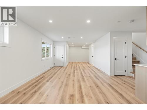 8948 Tavistock Road, Vernon, BC - Indoor Photo Showing Other Room