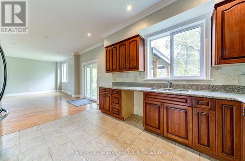 243 River Road E, Wasaga Beach, ON - Indoor Photo Showing Kitchen