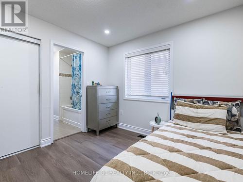 8 Locomotive Crescent, Brampton, ON - Indoor Photo Showing Bedroom