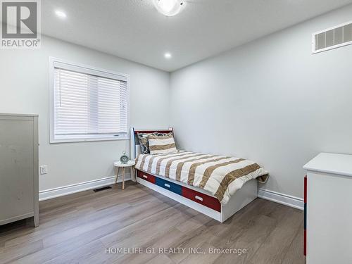8 Locomotive Crescent, Brampton, ON - Indoor Photo Showing Bedroom