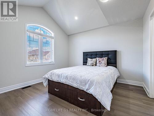 8 Locomotive Crescent, Brampton, ON - Indoor Photo Showing Bedroom