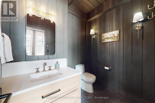 485 Concession 5 Road E, Hamilton, ON - Indoor Photo Showing Bathroom