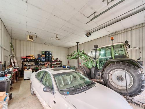 Garage - 1242 Rg De La Belle-Rivière, Saint-Gédéon, QC - Indoor Photo Showing Garage