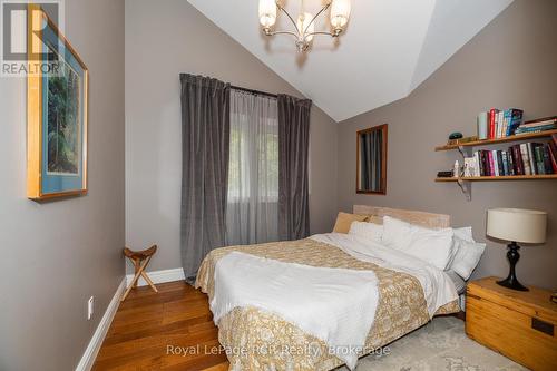 360458 Road 160, Grey Highlands, ON - Indoor Photo Showing Bedroom