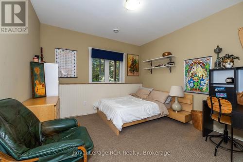 360458 Road 160, Grey Highlands, ON - Indoor Photo Showing Bedroom