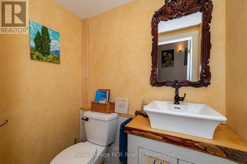 360458 Road 160, Grey Highlands, ON - Indoor Photo Showing Bathroom