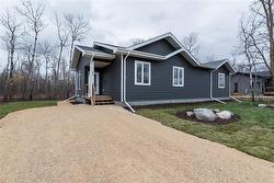 45 Everwood CR  Matlock, MB R0C 2B0