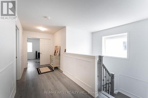 301 Freure Drive, Cambridge, ON - Indoor Photo Showing Other Room