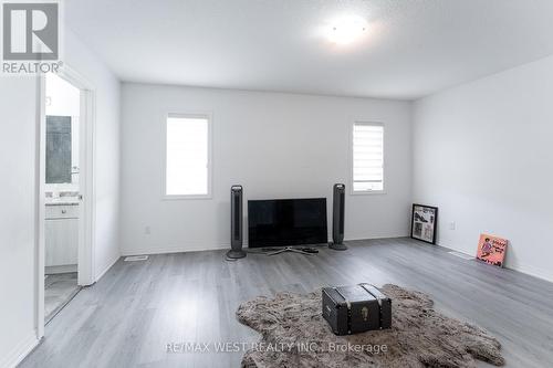 301 Freure Drive, Cambridge, ON - Indoor