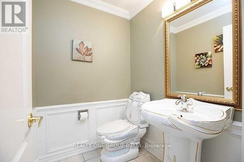 1918 Royal Credit Boulevard, Mississauga, ON - Indoor Photo Showing Bathroom