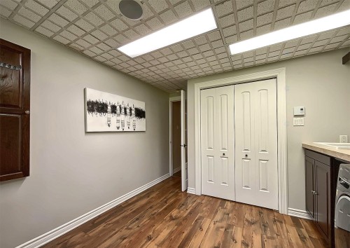 Salle de lavage - 10 Rue De L'Aqueduc, Saint-Alphonse-Rodriguez, QC - Indoor