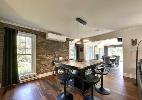 Coin-repas - 10 Rue De L'Aqueduc, Saint-Alphonse-Rodriguez, QC - Indoor Photo Showing Dining Room