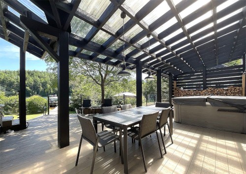 Terrasse - 10 Rue De L'Aqueduc, Saint-Alphonse-Rodriguez, QC - Outdoor With Deck Patio Veranda With Exterior