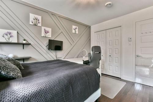 Bedroom - 2-1017 Rue Des Cerisiers, Saint-Eustache, QC - Indoor Photo Showing Bedroom