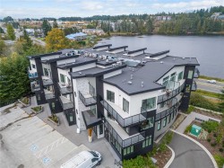 206-4474 Wellington Rd  Nanaimo, BC V9T 2H3