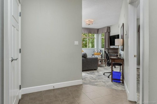 211A-1730 Riverside Lane, Courtenay, BC - Indoor Photo Showing Other Room