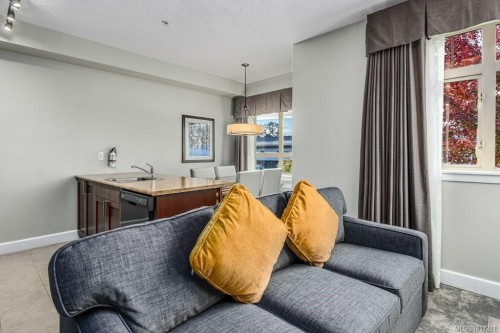 211A-1730 Riverside Lane, Courtenay, BC - Indoor