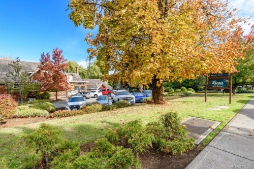 211A-1730 Riverside Lane, Courtenay, BC - Outdoor