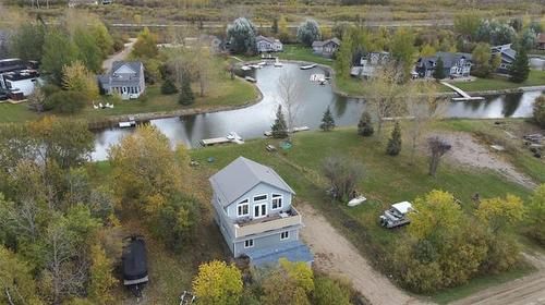 135 Victoria Dr, Hillside Beach, MB 