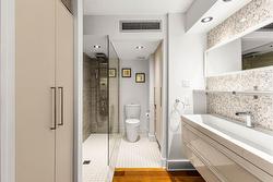 Ensuite bathroom - 