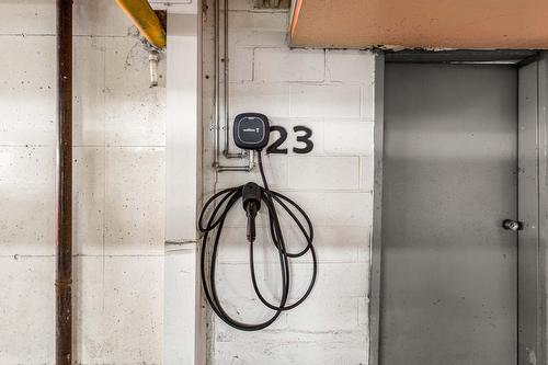 Garage - 109-30 Rue Berlioz, Montréal (Verdun/Île-Des-Soeurs), QC - Indoor