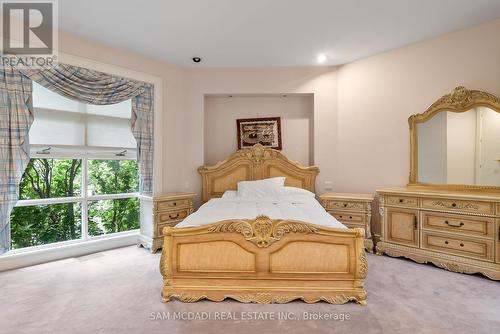 9 Flaherty Lane, Caledon, ON - Indoor Photo Showing Bedroom