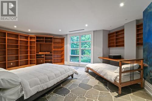 9 Flaherty Lane, Caledon, ON - Indoor Photo Showing Bedroom