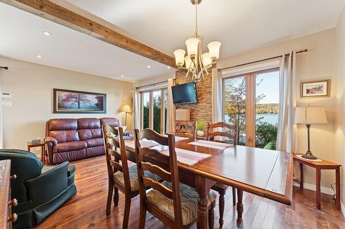 Salle à manger - 242 Rue Larose, Dunham, QC - Indoor Photo Showing Dining Room