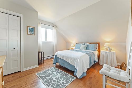 Chambre à coucher - 242 Rue Larose, Dunham, QC - Indoor Photo Showing Bedroom