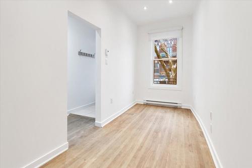 Bedroom - 5329 Rue De Bordeaux, Montréal (Le Plateau-Mont-Royal), QC - Indoor Photo Showing Other Room