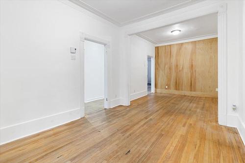 Living room - 5329 Rue De Bordeaux, Montréal (Le Plateau-Mont-Royal), QC - Indoor Photo Showing Other Room