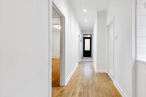 Hall - 5329 Rue De Bordeaux, Montréal (Le Plateau-Mont-Royal), QC - Indoor Photo Showing Other Room
