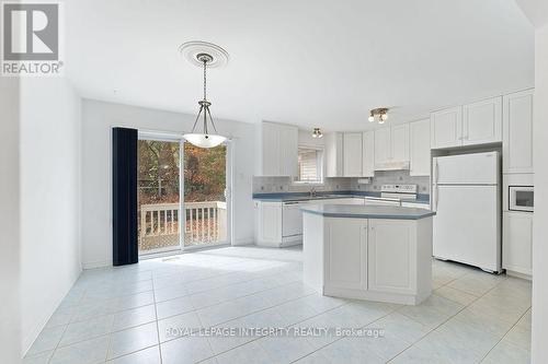 81 Lloydalex Crescent, Ottawa, ON - Indoor Photo Showing Kitchen