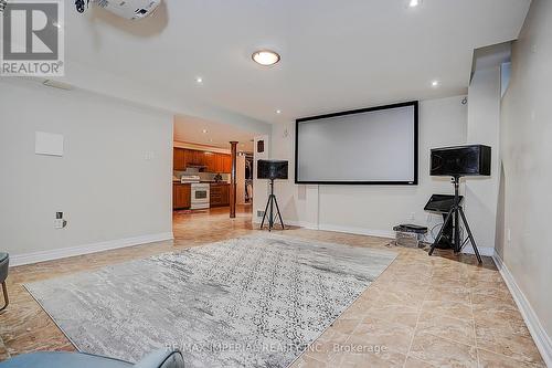 32 Brandon Gate Drive, Vaughan, ON - Indoor Photo Showing Other Room